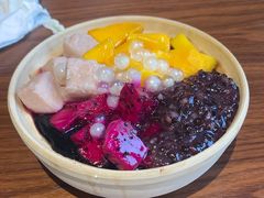 -嗒令甜品·主题融合料理餐厅(首座时代店)