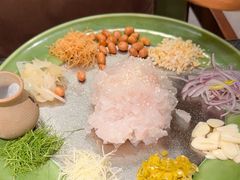 -得意咚瓜·顺德鱼生·冬瓜火锅(深圳首店)