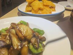 -关东小磨东北菜(上海长风大悦城店)