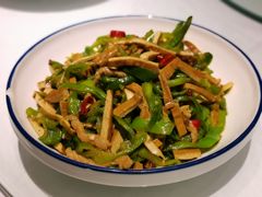 青椒香干炒肉丝-阿财老铺·老蚌埠龙虾城(华夏总店)