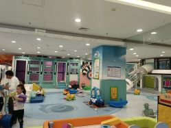 -孩子王童乐园(唐山万达广场店)