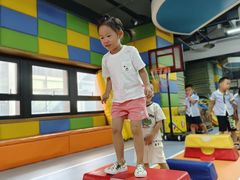 -宾果蒙特梭利托育儿童之家幼儿园(爱琴海店)