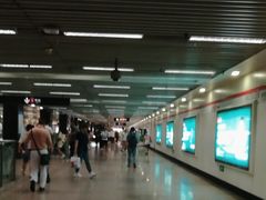 -常熟路(地铁站)