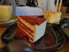 红丝绒慕斯-出走咖啡·面包(宋庄店)