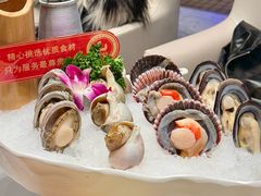 -云顶旋转自助景观餐厅