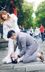 -雪中彩影婚纱摄影·微光艺术中心