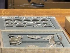 -十八字金·银饰·拼豆·开蚌DIY(魏公芳华里店)