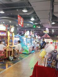 -菲菲羊乐园(临平银泰城店)