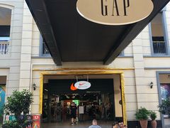 -王府井奥莱临潼小镇(临潼店)