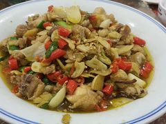 -湖南人家湘菜馆(镇江路店)