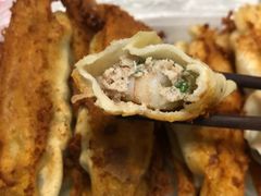 肉三鲜锅贴-一品鲜鱼锅贴(人民一路店)