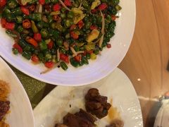 -临界音乐酒馆·小龙虾·江湖菜(华熙LIVE·鱼洞店)