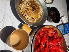 -巴厘龙虾·榜首油焖大虾(音乐学院·沿江酒馆店)