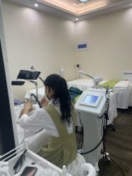 -凡碧诗毛孔清洁收细