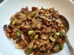 基地白辣椒炒肉-饭怕鱼(阳光100店)