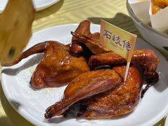 招牌烤乳鸽-石岐佬中山菜馆(张溪店)