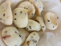 -焙丽拾光(麦凯乐直营店)