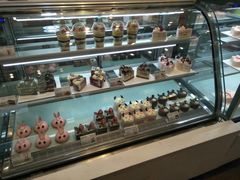面包甜点陈列柜-麦趣新语(聊大店)
