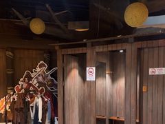 -暴风岛沉浸式体验馆(百联世纪店)