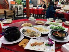 -美味海鲜大排档(明发美食地标店)