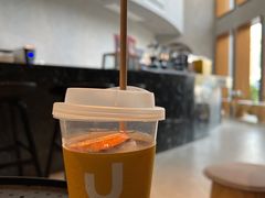 -HUG·拥抱咖啡(郑州宝龙广场店)