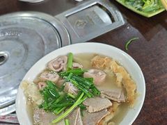 -金卯白肉罩火烧