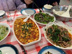 -洪霞餐馆·川菜·鲜货现炒(两江春城店)