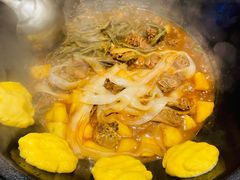 -靠山屯东北铁锅炖(东北菜，古美西路店)