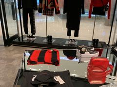 -Alexander McQueen(远洋太古里店)