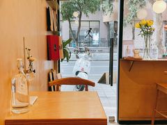 靠窗位-常识咖啡common sense(春熙路店)