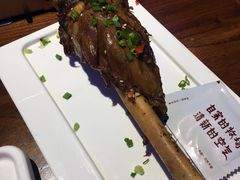 苏尼特秘制烤羊腿-三个蒙古大叔烤羊肉串(吴中路店)