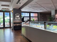 -潮一不贰·西式简餐·法式甜品(外滩店)