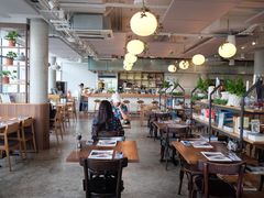 -ROAST coffee & eatery