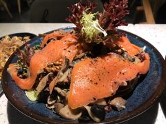 烟熏三文鱼杂菌沙拉-BE BRIGHT KITCHEN(正佳广场店)