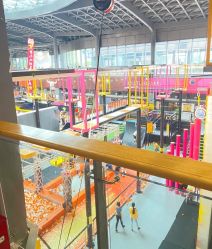 -袋鼠王蹦床公园(中信泰富万达广场嘉定新城店)