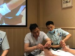 -新盈光·云会所(百丈东路店)