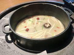 -三人行骨头王火锅(长寿店)