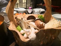 -捞王锅物料理(上海世茂广场店)