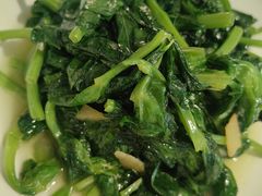 清炒豌豆尖-云腾食府·云南菜