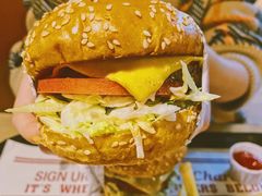 -The Habit Burger Grill 哈比特汉堡(复兴soho店)