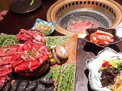 -山川小町·极番烧肉(新地假日广场店)