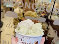 -VENCHI 闻绮(北京国贸商城店)