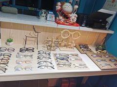 -Trend1881视光·蔡司视觉(领展广场店)