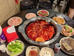 -洞亭火锅(防空洞总店)