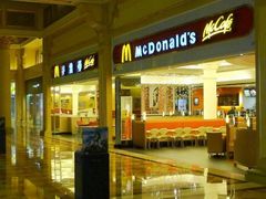 -麦当劳(水坑尾街店)