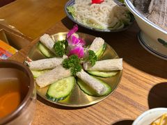 -卤校长重庆火锅(银泰城店)