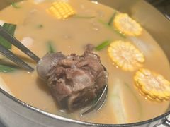 -肥仔文澳门猪骨煲(南京西路店)