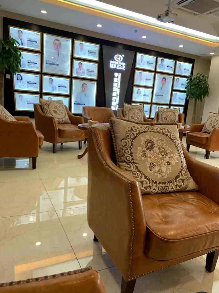 冠美口腔(朝阳店)-"正好最近要洗牙,结果中了霸王餐,还在家楼.