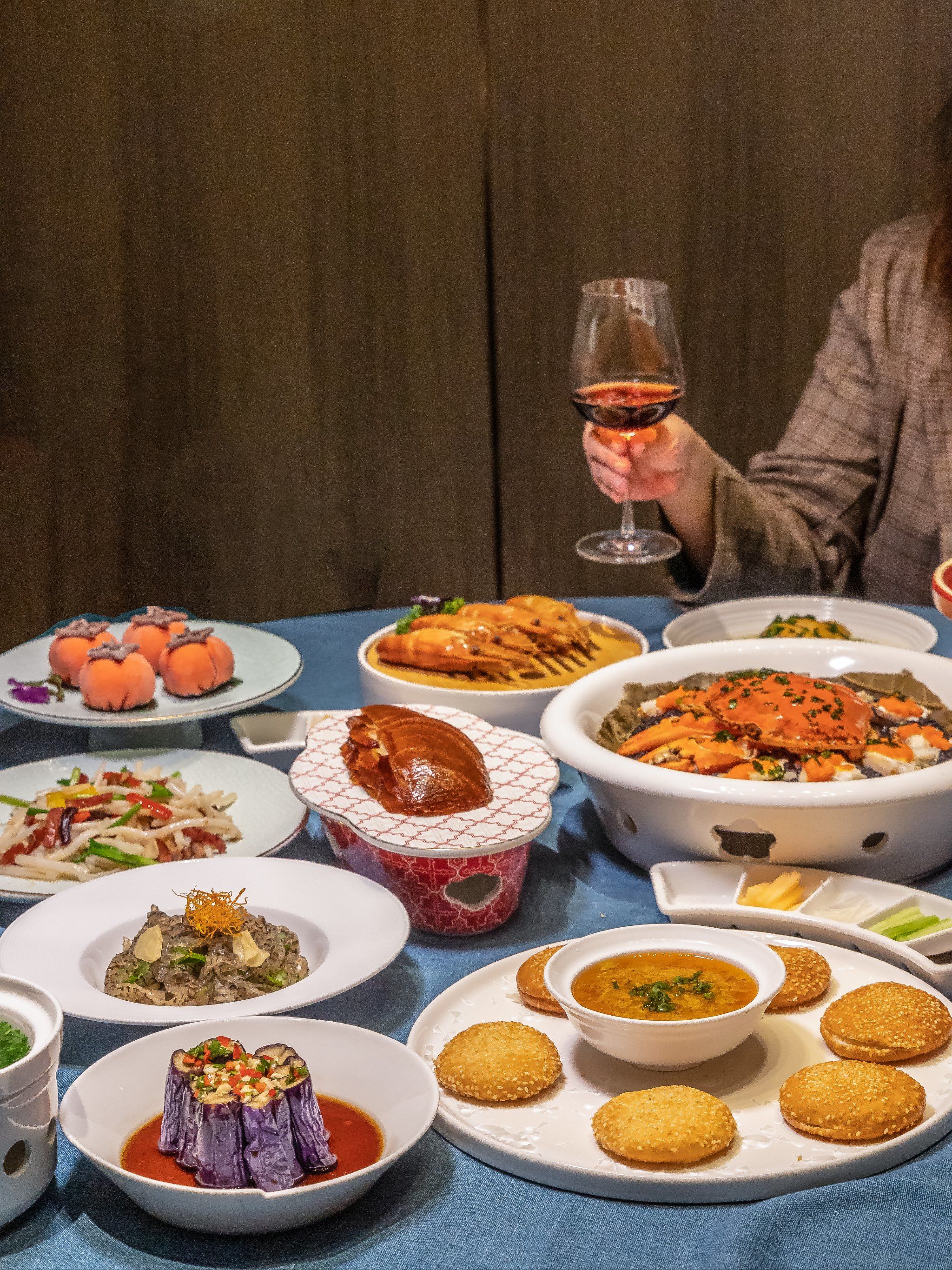 静安昆仑大酒店内的美食秘密:鲜筵中餐厅