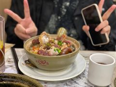 腊肠排骨煲仔饭-尝囍煲仔小菜